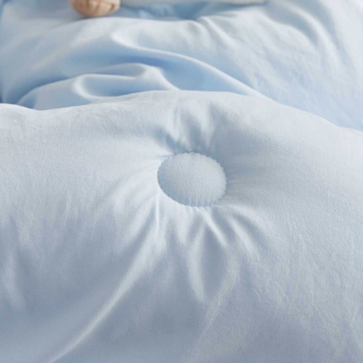 91家纺网 家纺一手货源 找家纺 湘之帛 2025新款A类云朵棉超柔抗菌冬被被子被芯 熊猫肚肚被-许浅蓝