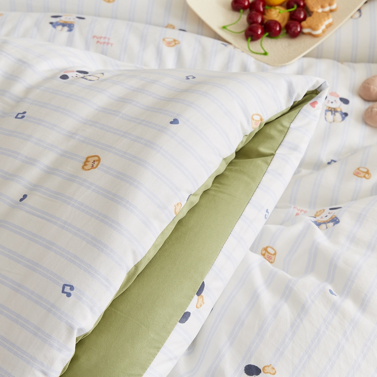 91家纺网 家纺一手货源 找家纺 湘之帛 2025新款A类云朵棉超柔抗菌冬被被子被芯 音符小狗