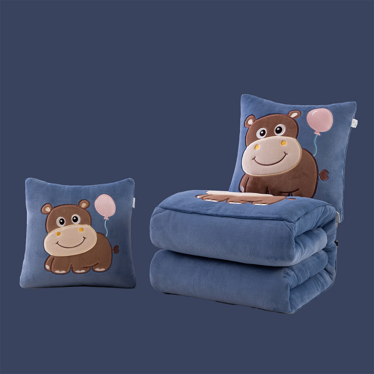 91家纺网 家纺一手货源 找家纺 哩哩熊 2025新款抱枕被子两用加厚牛奶绒二合一汽车载枕头办公室午睡毯子冬天-气球河马 气球河马-宝蓝