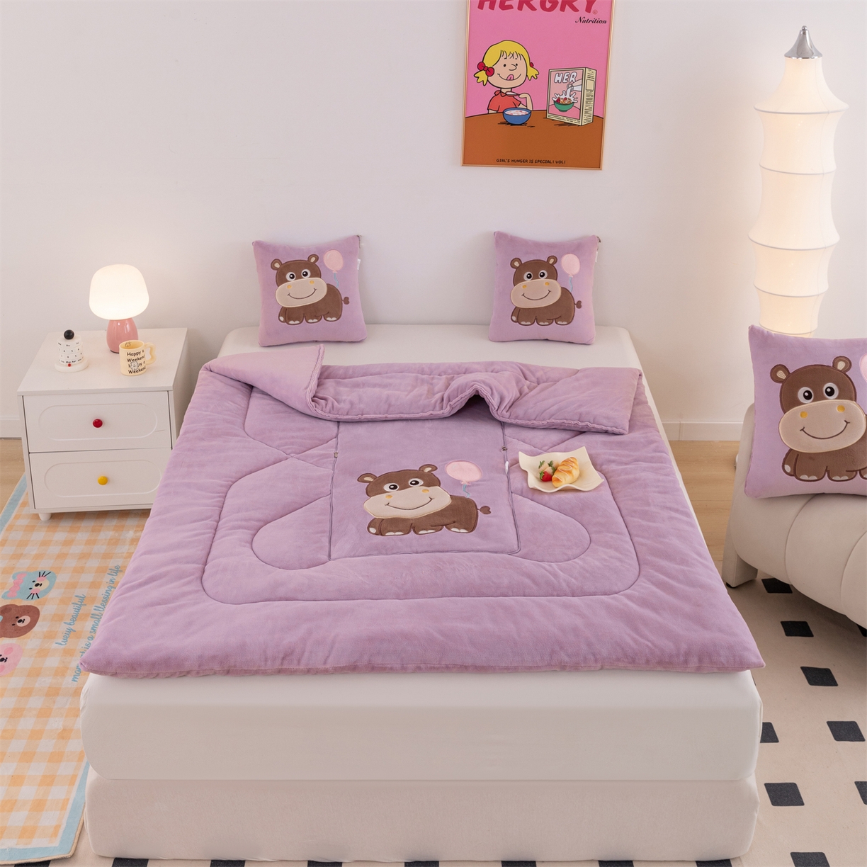 91家纺网 家纺一手货源 找家纺 哩哩熊 2025新款抱枕被子两用加厚牛奶绒二合一汽车载枕头办公室午睡毯子冬天-气球河马 气球河马-香芋紫