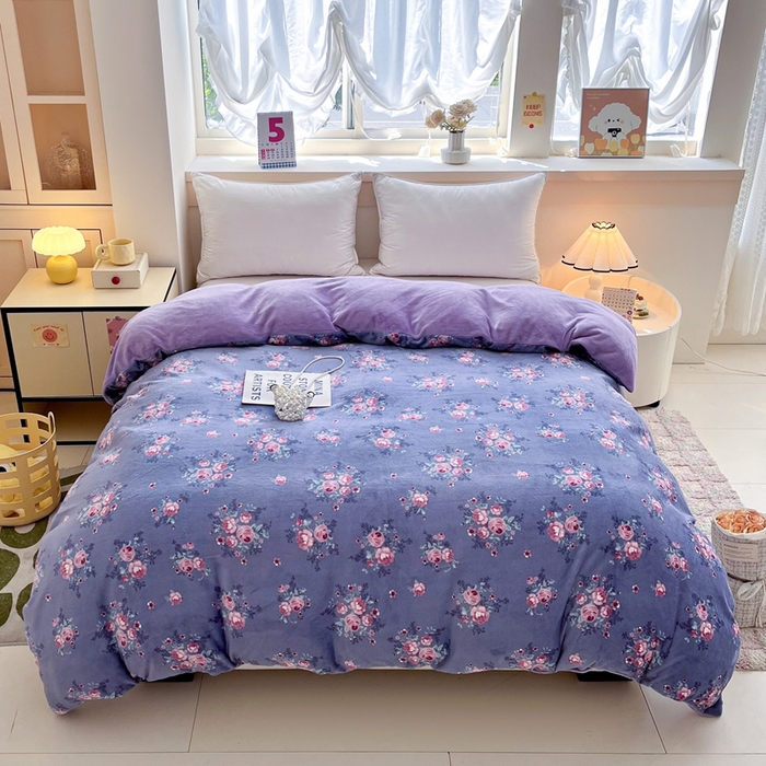 91家纺网 家纺一手货源 找家纺 铠畅 2025新款加厚牛奶绒床盖四件套 罗兰秘境