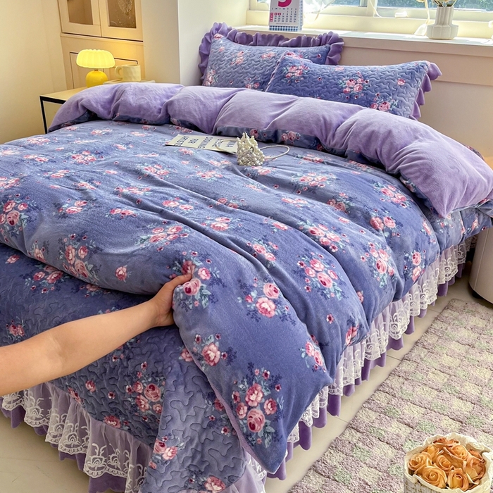 91家纺网 家纺一手货源 找家纺 铠畅 2025新款加厚牛奶绒床盖四件套 罗兰秘境