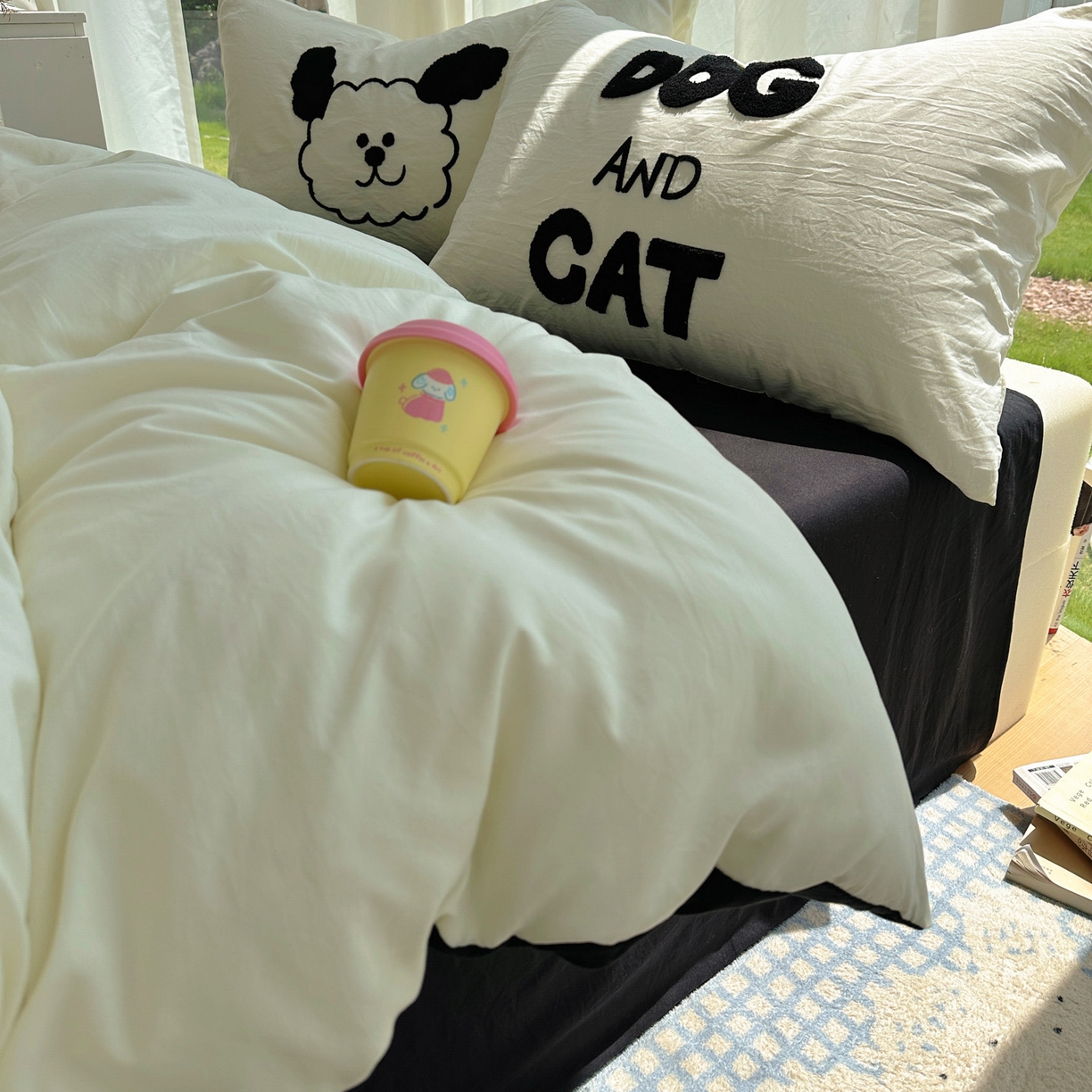 91家纺网 家纺一手货源 找家纺 花伞家居 2025新款毛巾绣水洗棉小红书风四件套（提供买家秀） 猫猫狗狗米黄