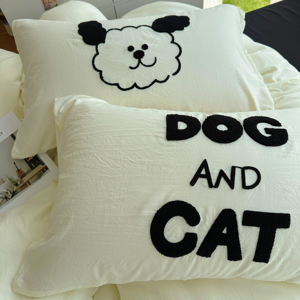 91家纺网 家纺一手货源 找家纺 花伞家居 2025新款毛巾绣水洗棉小红书风四件套（提供买家秀） 猫猫狗狗米黄