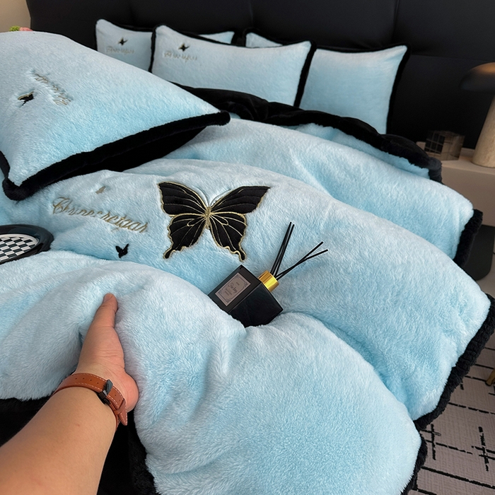 91家纺网 家纺一手货源 找家纺 （总）2025兔毛包边贴布绣花牛奶绒四件套蝶恋