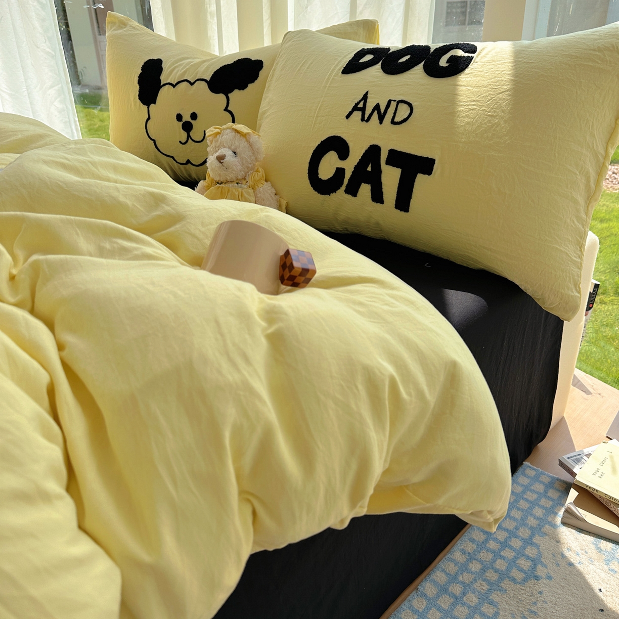 91家纺网 家纺一手货源 找家纺 花伞家居 2025新款毛巾绣水洗棉小红书风四件套（提供买家秀） 猫猫狗狗奶黄