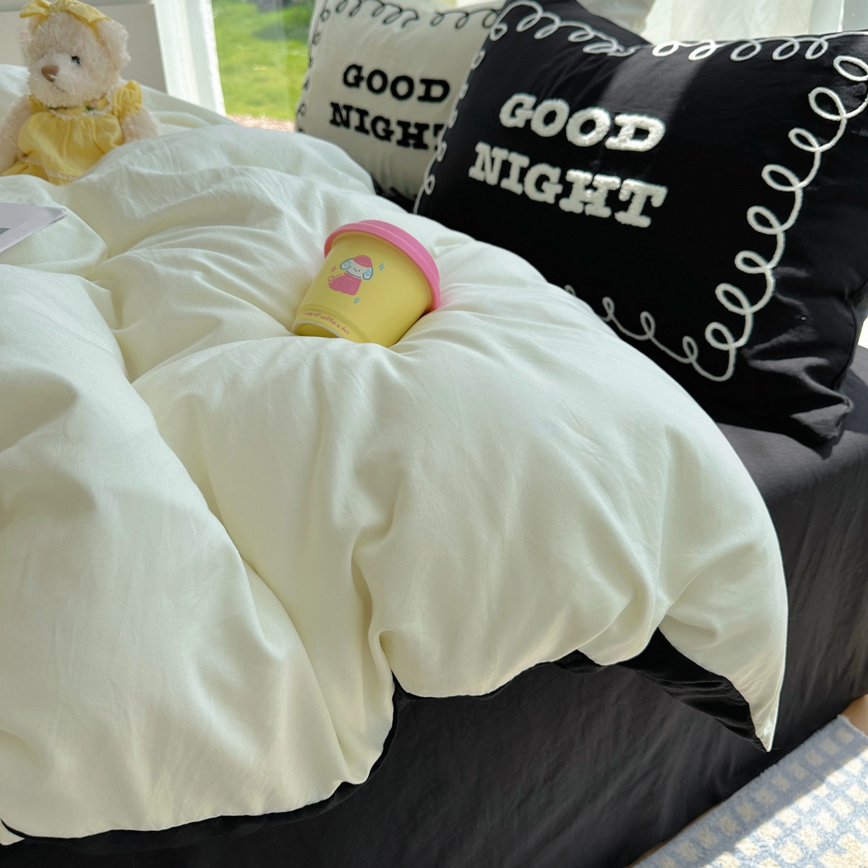 91家纺网 家纺一手货源 找家纺 花伞家居 2025新款毛巾绣水洗棉小红书风四件套（提供买家秀） 晚安米黄