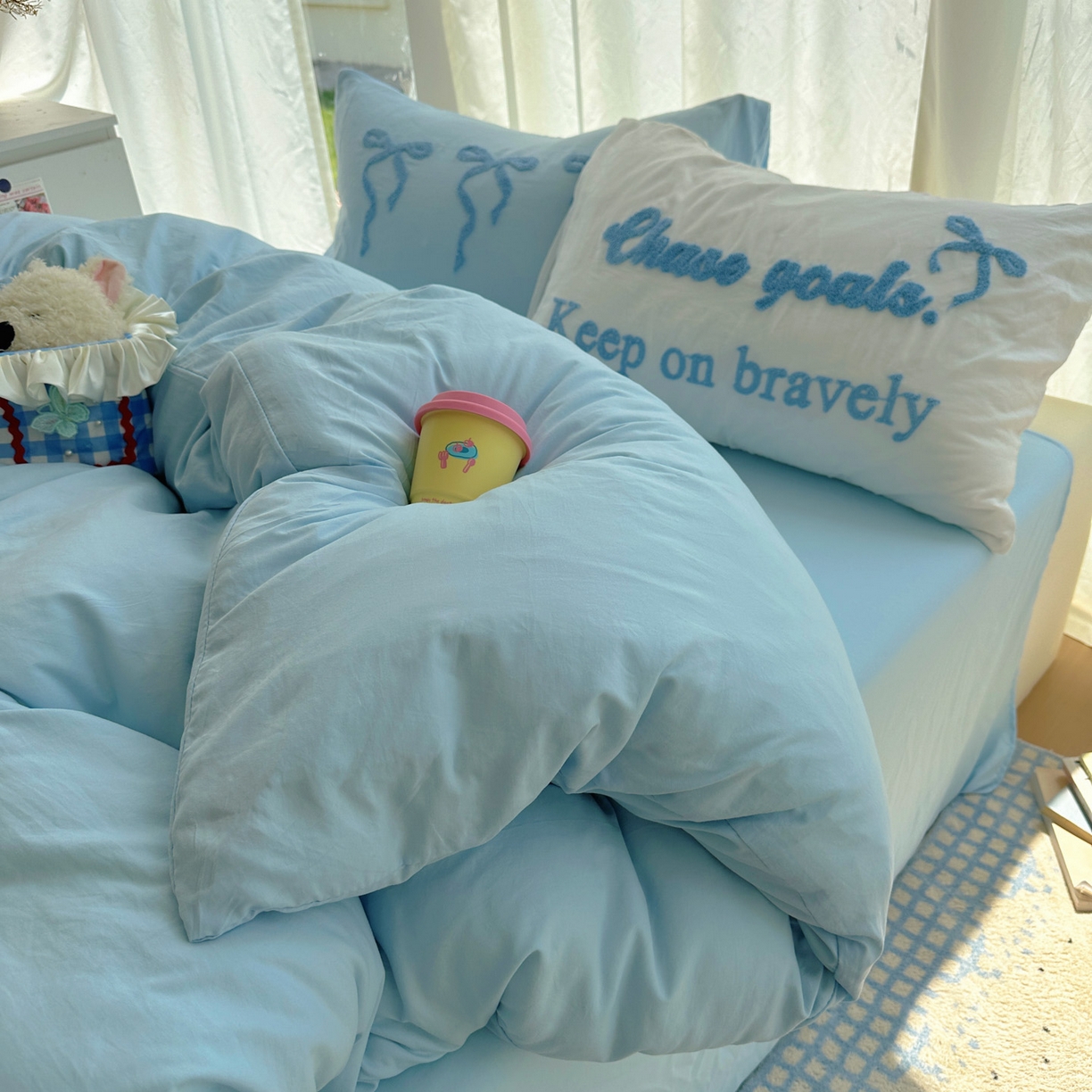 91家纺网 家纺一手货源 找家纺 花伞家居 2025新款毛巾绣水洗棉小红书风四件套（提供买家秀） 勇敢蓝