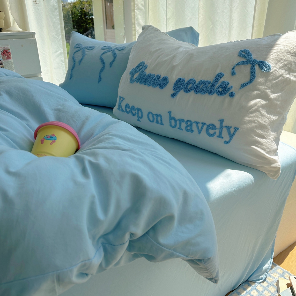 91家纺网 家纺一手货源 找家纺 花伞家居 2025新款毛巾绣水洗棉小红书风四件套（提供买家秀） 勇敢蓝