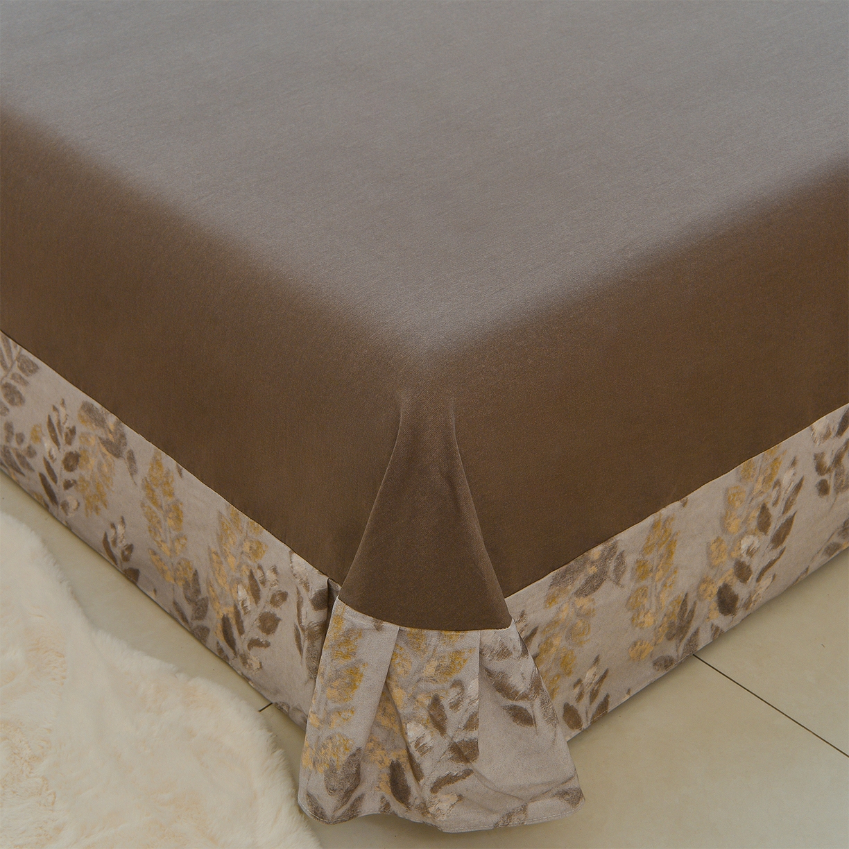 91家纺网 家纺一手货源 找家纺 董成龙家纺 2025新款全棉磨毛数码印花四件套 折枝春山-咖