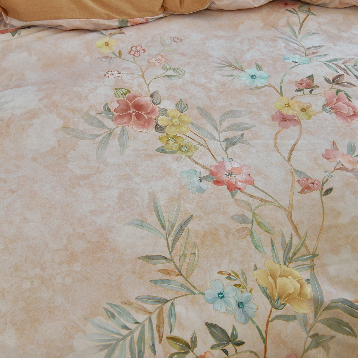 91家纺网 家纺一手货源 找家纺 董成龙家纺 2025新款全棉磨毛数码印花四件套 美伊-咖