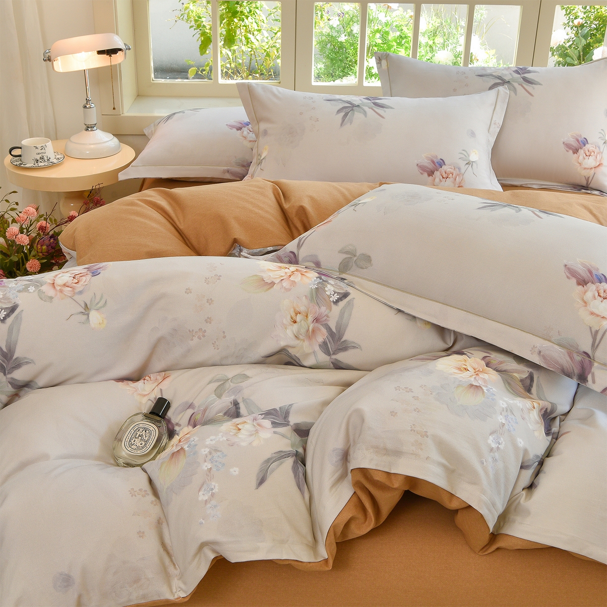 91家纺网 家纺一手货源 找家纺 董成龙家纺 2025新款全棉磨毛数码印花四件套 一朵芜-米