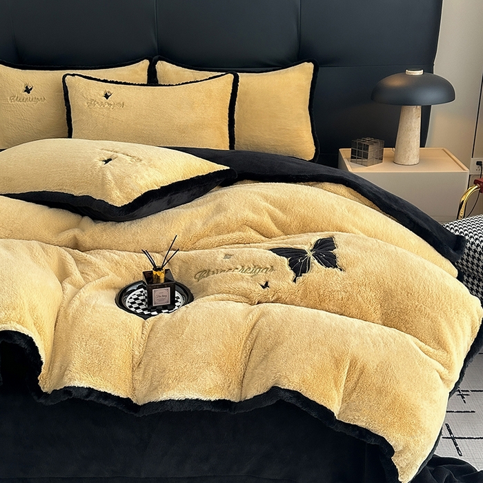 91家纺网 家纺一手货源 找家纺 2025兔毛包边贴布绣花牛奶绒四件套蝶恋 蝶恋-金