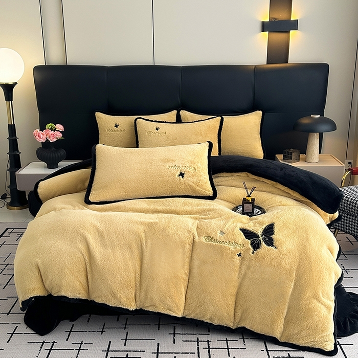 91家纺网 家纺一手货源 找家纺 2025兔毛包边贴布绣花牛奶绒四件套蝶恋 蝶恋-金