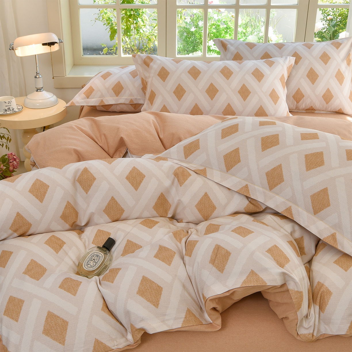 91家纺网 家纺一手货源 找家纺 董成龙家纺 2025新款全棉磨毛数码印花四件套 里域-棕