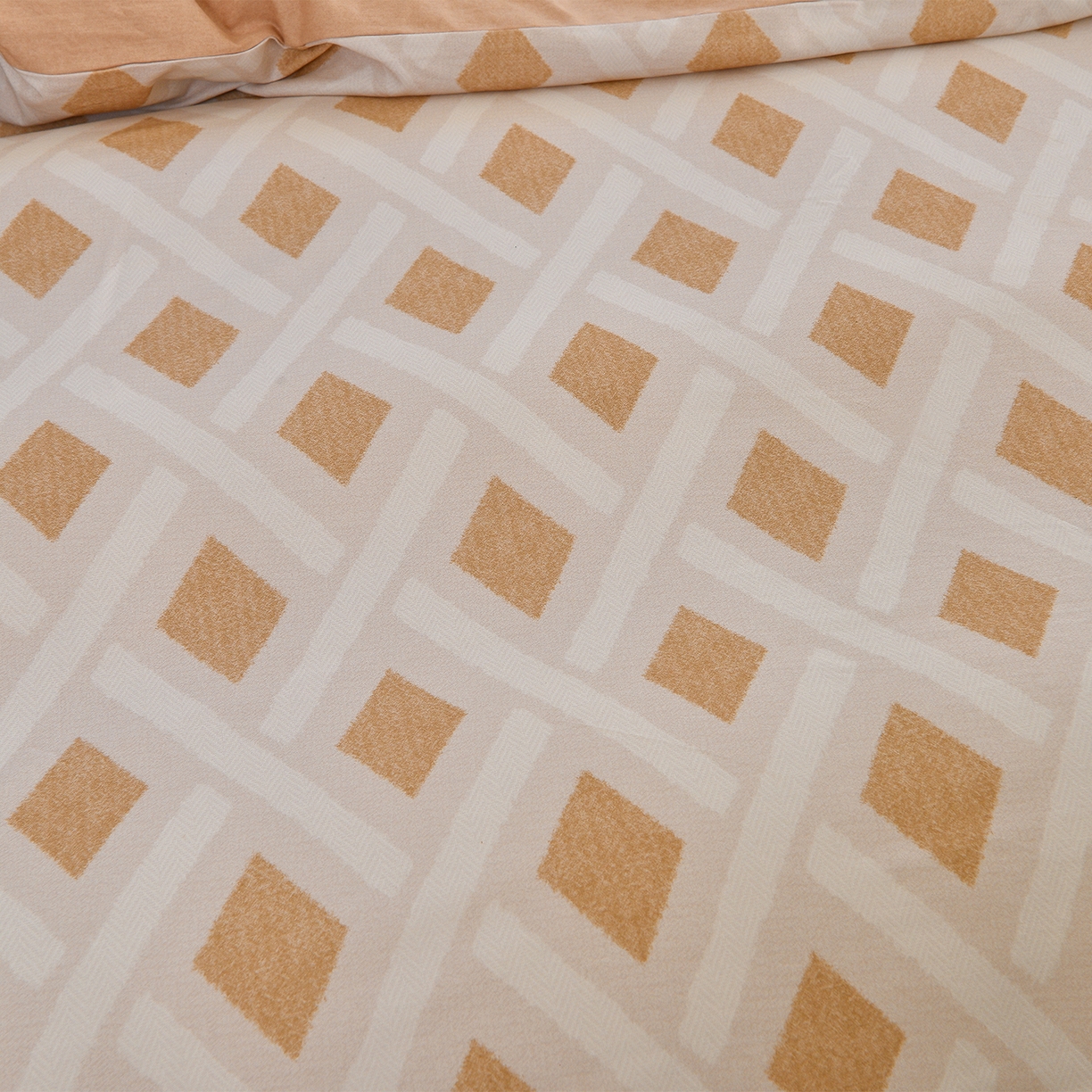 91家纺网 家纺一手货源 找家纺 董成龙家纺 2025新款全棉磨毛数码印花四件套 里域-棕