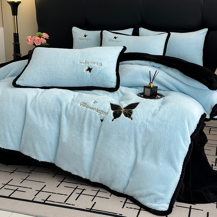 91家纺网 家纺一手货源 找家纺 2025兔毛包边贴布绣花牛奶绒四件套蝶恋 蝶恋-蓝