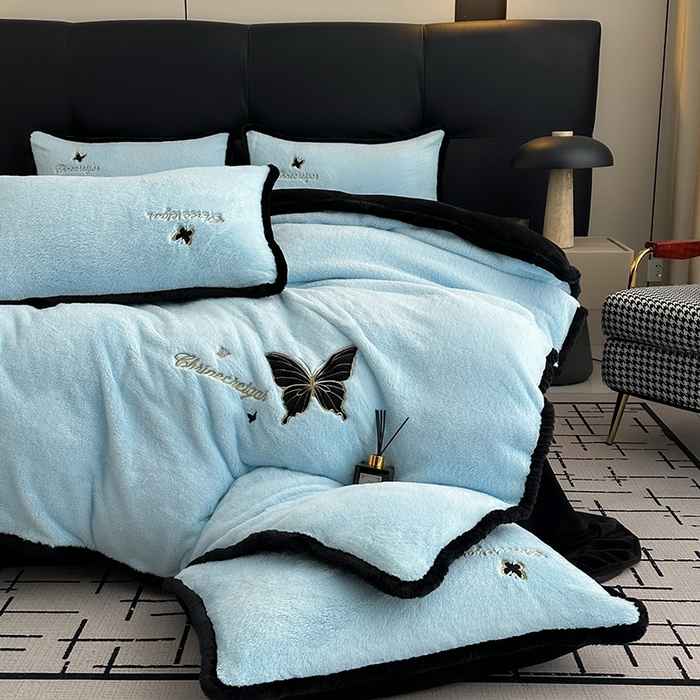 91家纺网 家纺一手货源 找家纺 2025兔毛包边贴布绣花牛奶绒四件套蝶恋 蝶恋-蓝