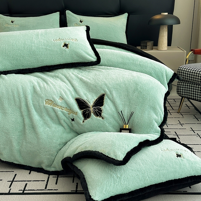 91家纺网 家纺一手货源 找家纺 2025兔毛包边贴布绣花牛奶绒四件套蝶恋 蝶恋-绿