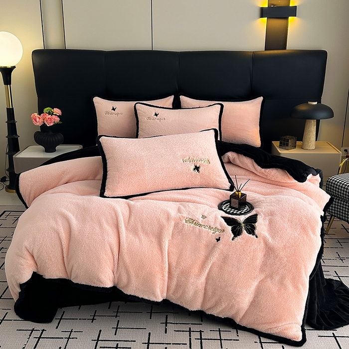 91家纺网 家纺一手货源 找家纺 2025兔毛包边贴布绣花牛奶绒四件套蝶恋 蝶恋-玉