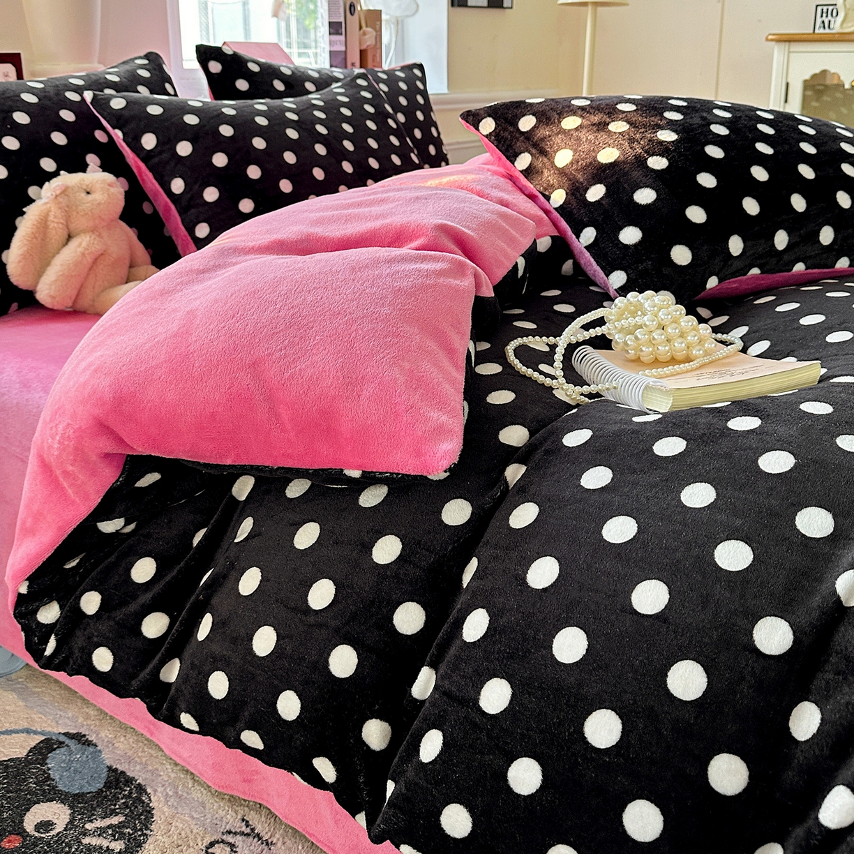 91家纺网 家纺一手货源 找家纺 水木坊 2025新款A加厚牛奶绒印花四件套-含买家秀 黑珍珠