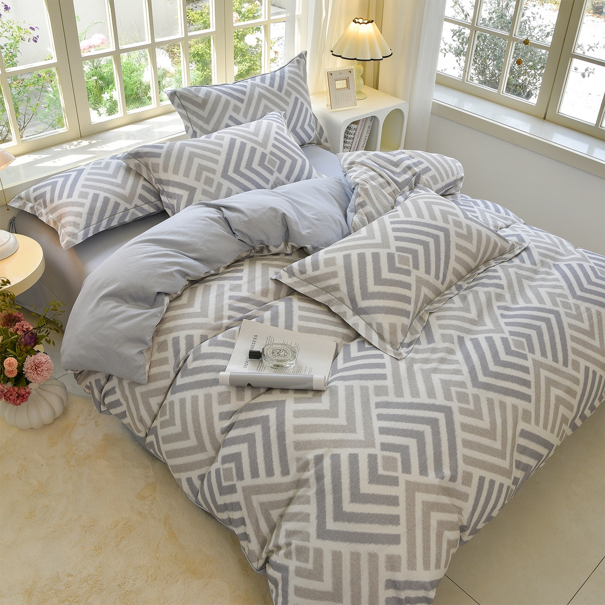 91家纺网 家纺一手货源 找家纺 董成龙家纺 2025新款全棉磨毛数码印花四件套 半舟-灰