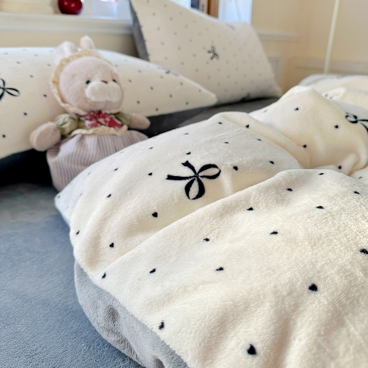 91家纺网 家纺一手货源 找家纺 水木坊 2025新款A加厚牛奶绒印花四件套-含买家秀 蝴蝶点点心