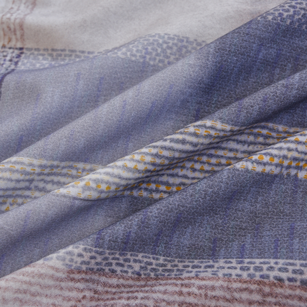 91家纺网 家纺一手货源 找家纺 董成龙家纺 2025新款全棉磨毛数码印花四件套 轻织漫冬-紫