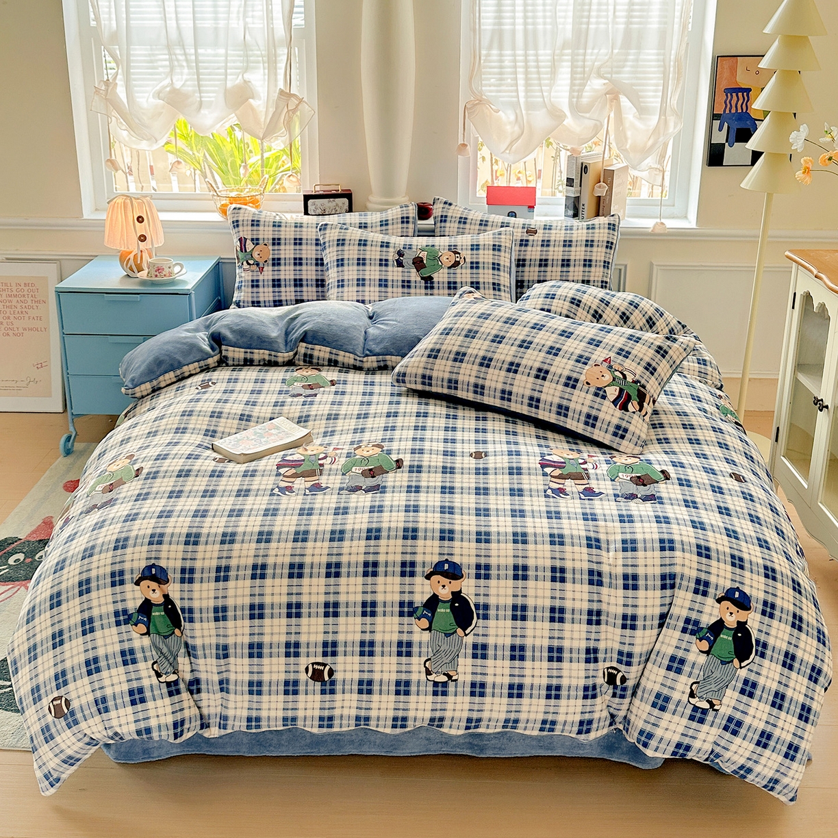 91家纺网 家纺一手货源 找家纺 水木坊 2025新款A加厚牛奶绒印花四件套-含买家秀 蓝格英伦熊