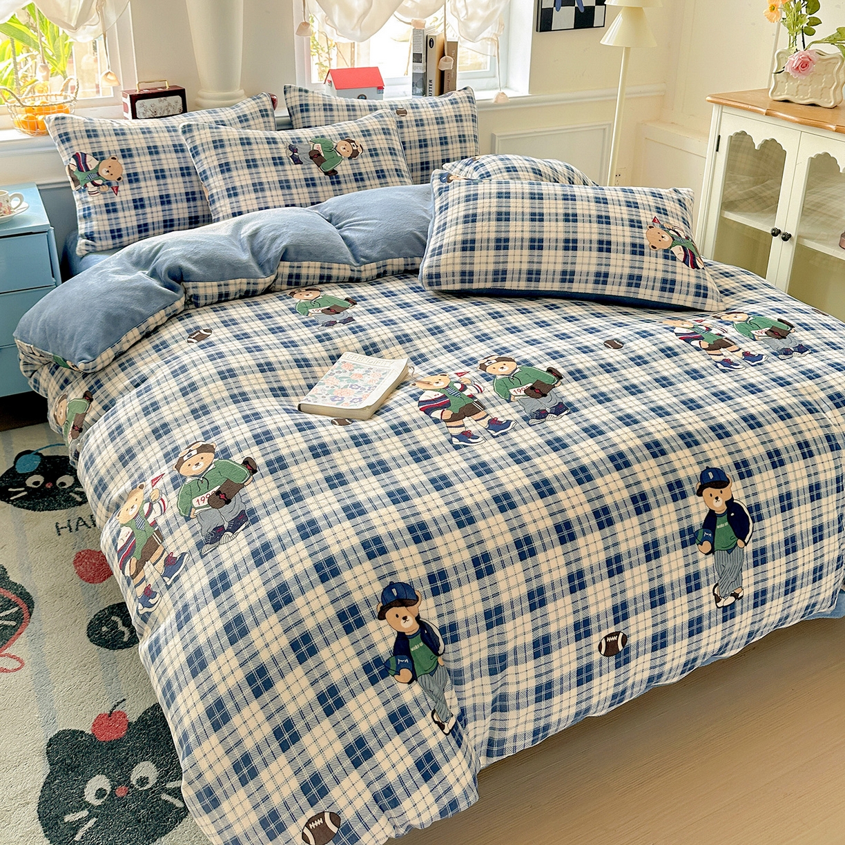 91家纺网 家纺一手货源 找家纺 水木坊 2025新款A加厚牛奶绒印花四件套-含买家秀 蓝格英伦熊