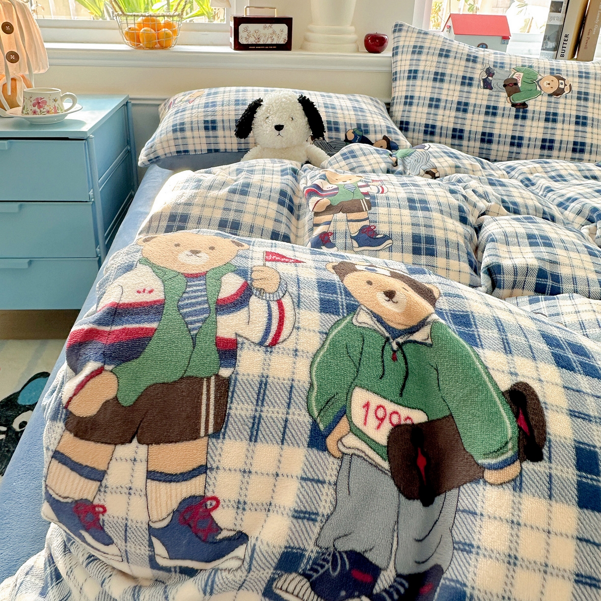 91家纺网 家纺一手货源 找家纺 水木坊 2025新款A加厚牛奶绒印花四件套-含买家秀 蓝格英伦熊