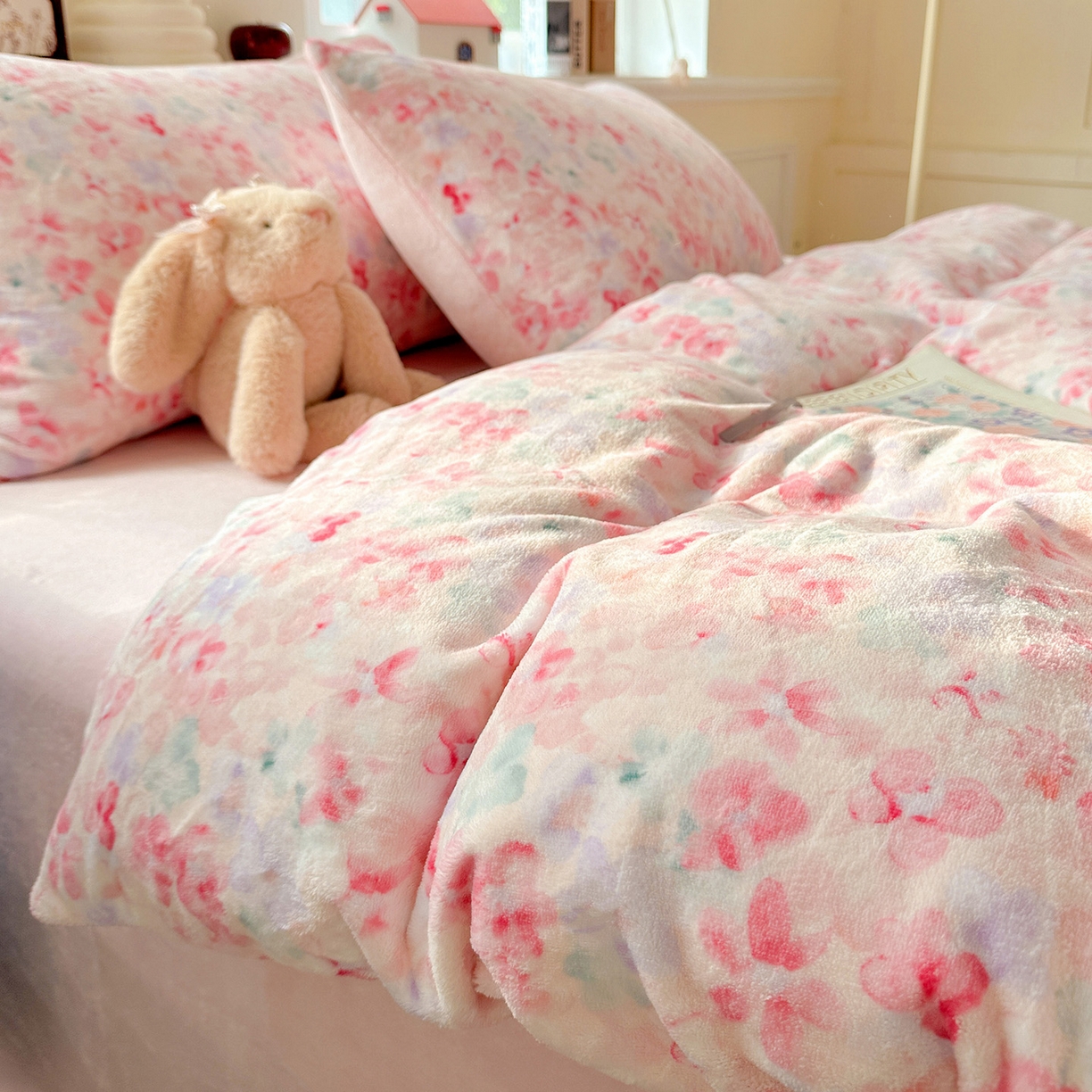 91家纺网 家纺一手货源 找家纺 水木坊 2025新款A加厚牛奶绒印花四件套-含买家秀 玫瑰粉黛