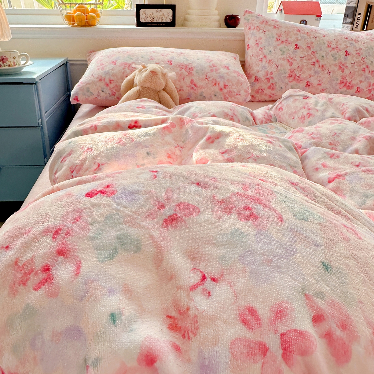 91家纺网 家纺一手货源 找家纺 水木坊 2025新款A加厚牛奶绒印花四件套-含买家秀 玫瑰粉黛