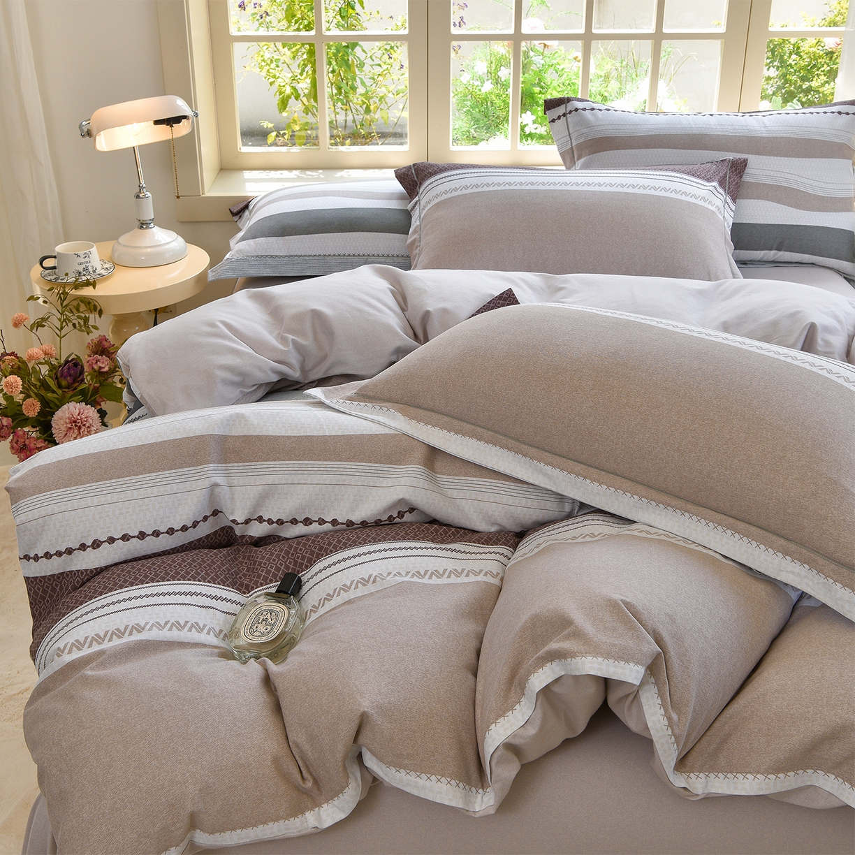 91家纺网 家纺一手货源 找家纺 董成龙家纺 2025新款全棉磨毛数码印花四件套 水平线-兰