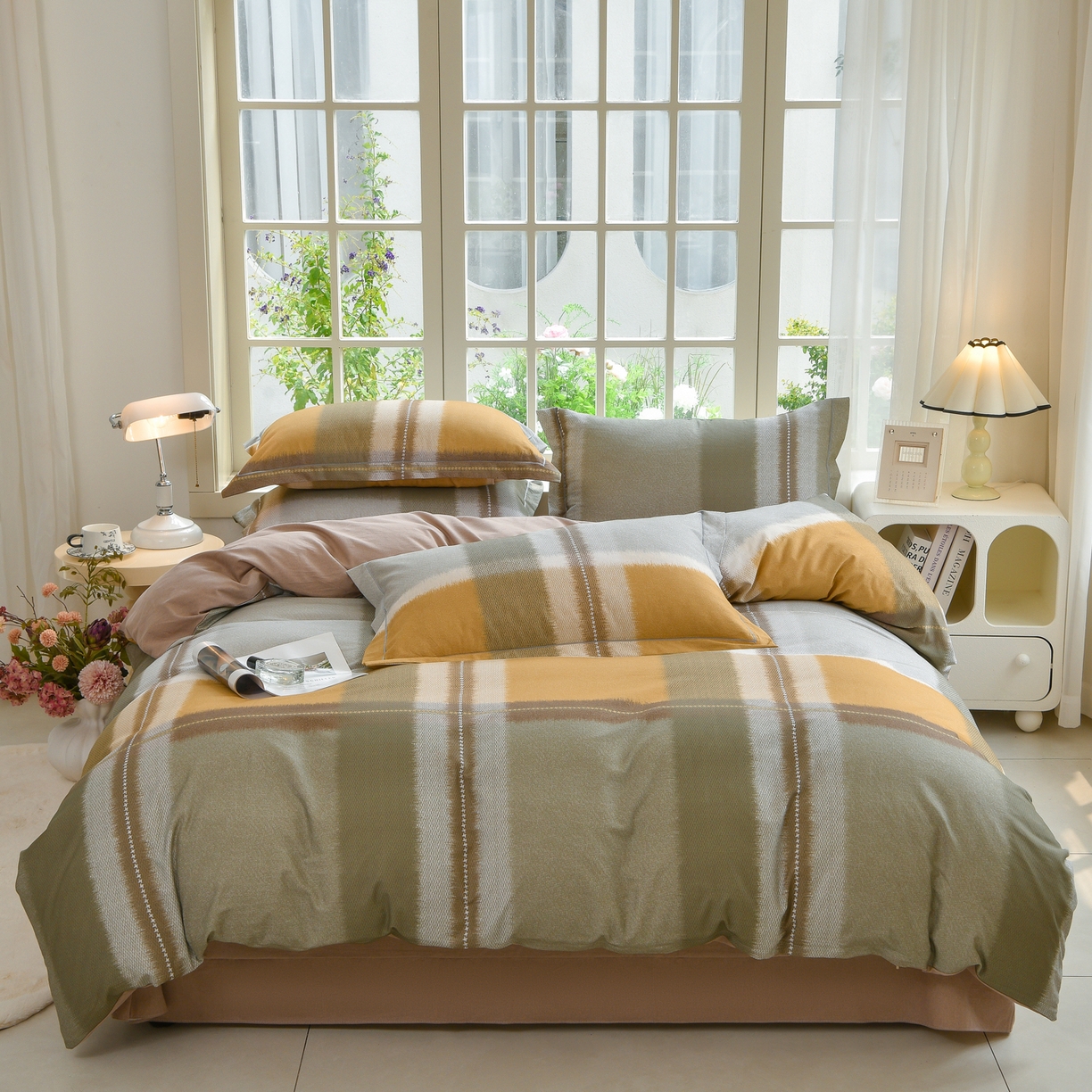 董成龙家纺 2025新款全棉磨毛数码印花四件套 凯茜-黄