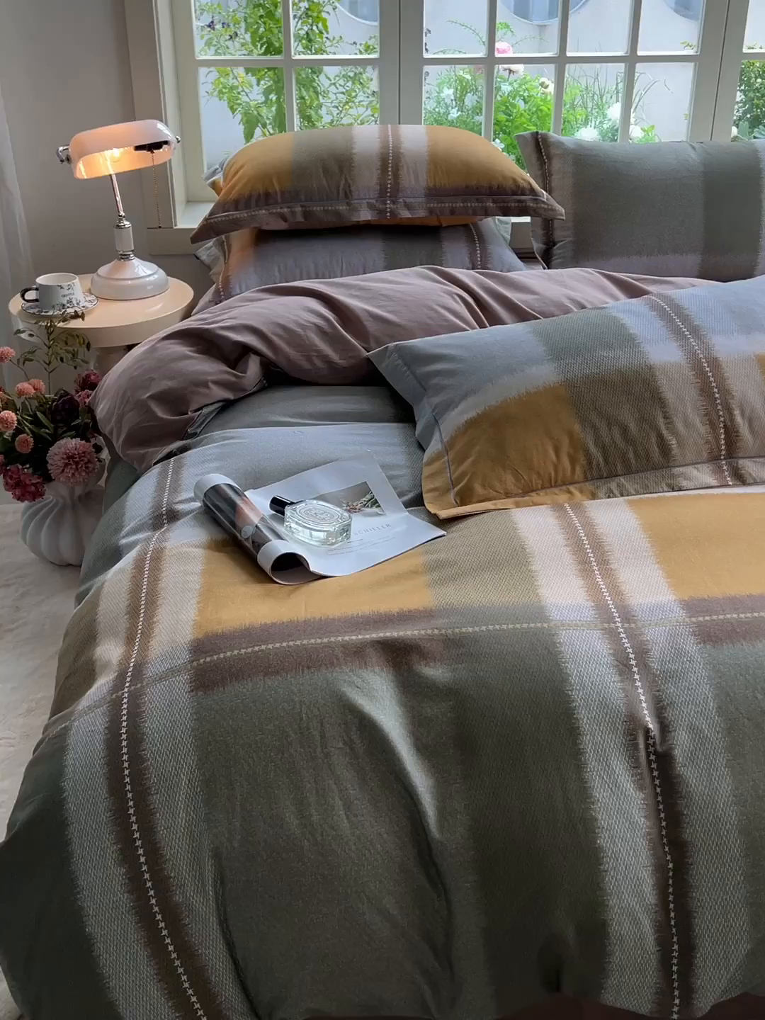 91家纺网 家纺一手货源 找家纺 董成龙家纺 2025新款全棉磨毛数码印花四件套 凯茜-黄