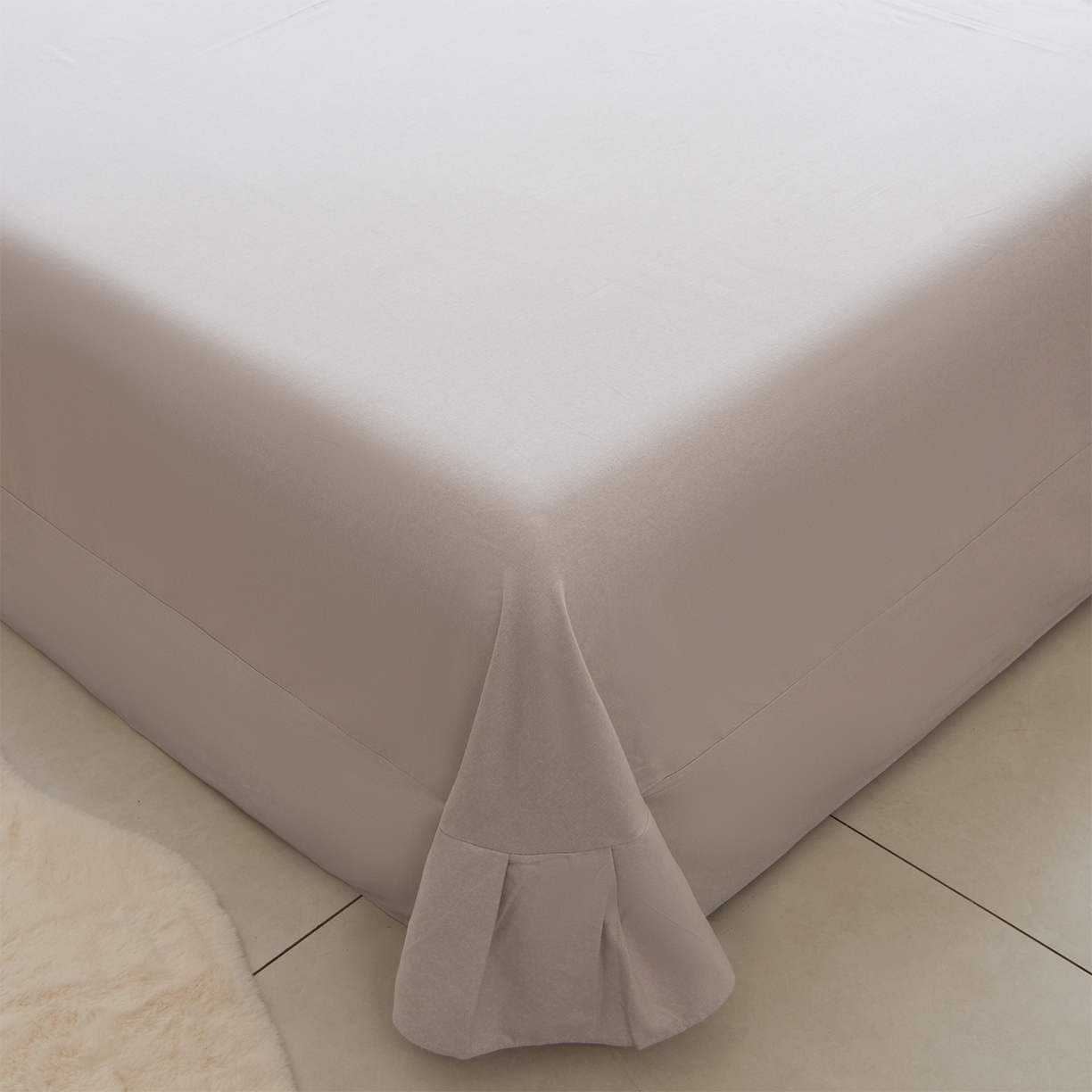 91家纺网 家纺一手货源 找家纺 董成龙家纺 2025新款全棉磨毛数码印花四件套 轻织漫冬-灰