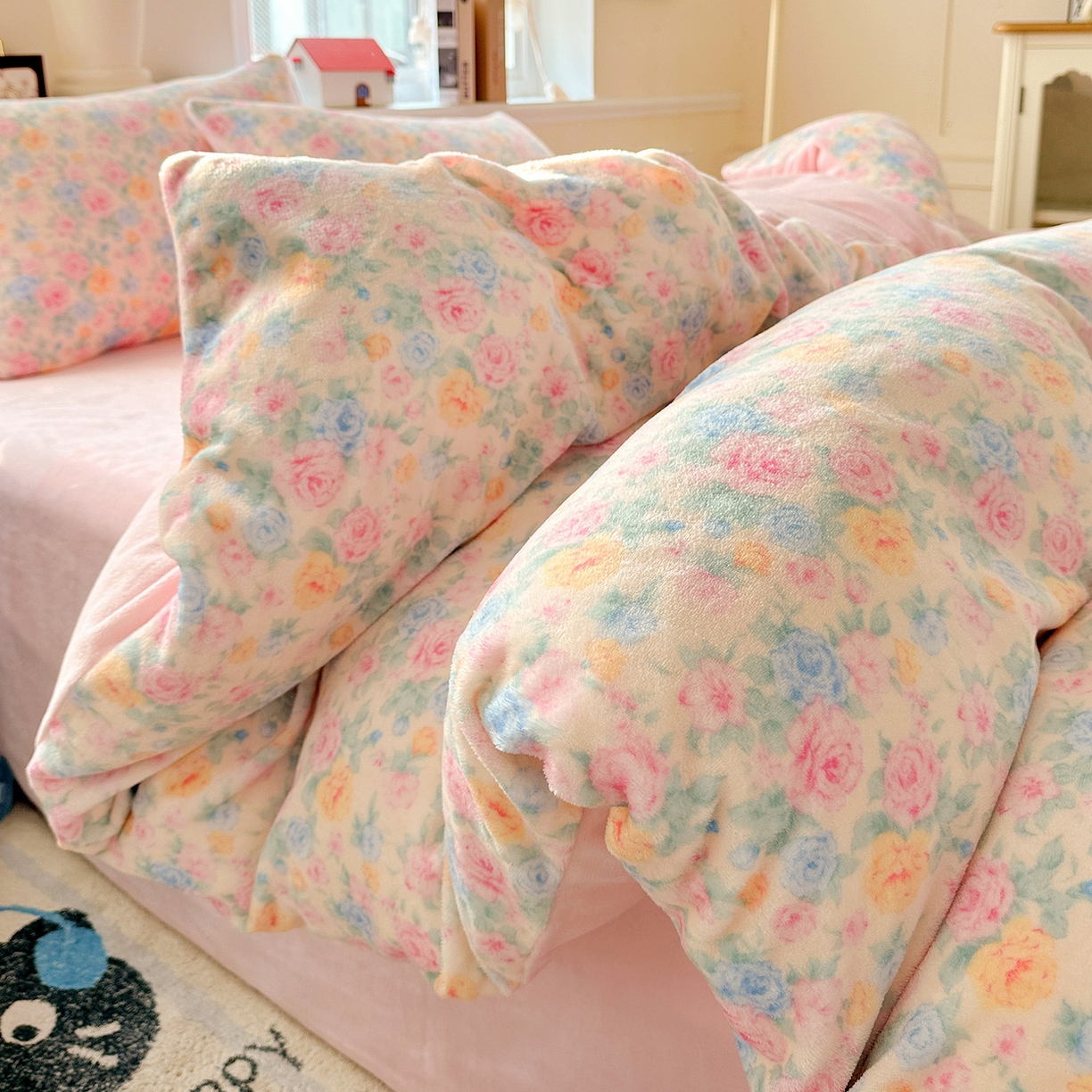 91家纺网 家纺一手货源 找家纺 水木坊 2025新款A加厚牛奶绒印花四件套-含买家秀 蔷薇语