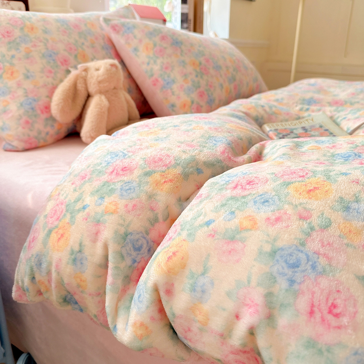 91家纺网 家纺一手货源 找家纺 水木坊 2025新款A加厚牛奶绒印花四件套-含买家秀 蔷薇语