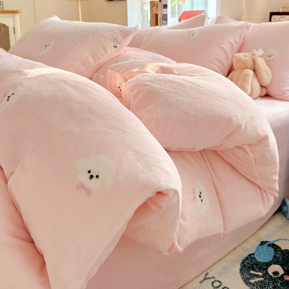 91家纺网 家纺一手货源 找家纺 水木坊 2025新款A加厚牛奶绒印花四件套-含买家秀 绒绒小狗-粉