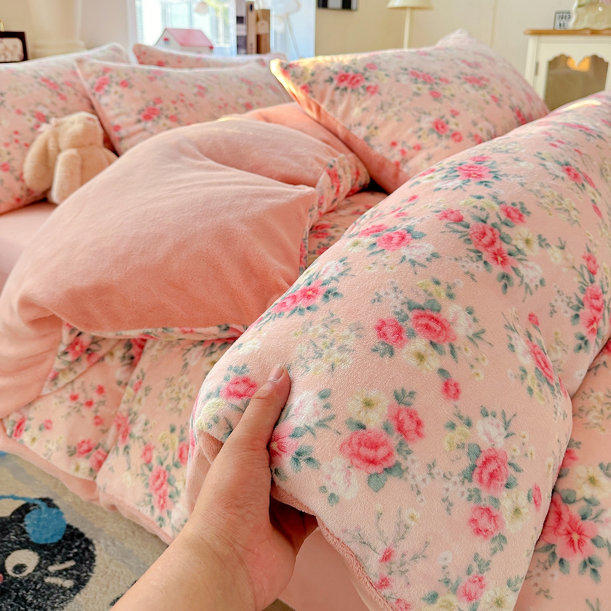 91家纺网 家纺一手货源 找家纺 水木坊 2025新款A加厚牛奶绒印花四件套-含买家秀 星辰闪烁