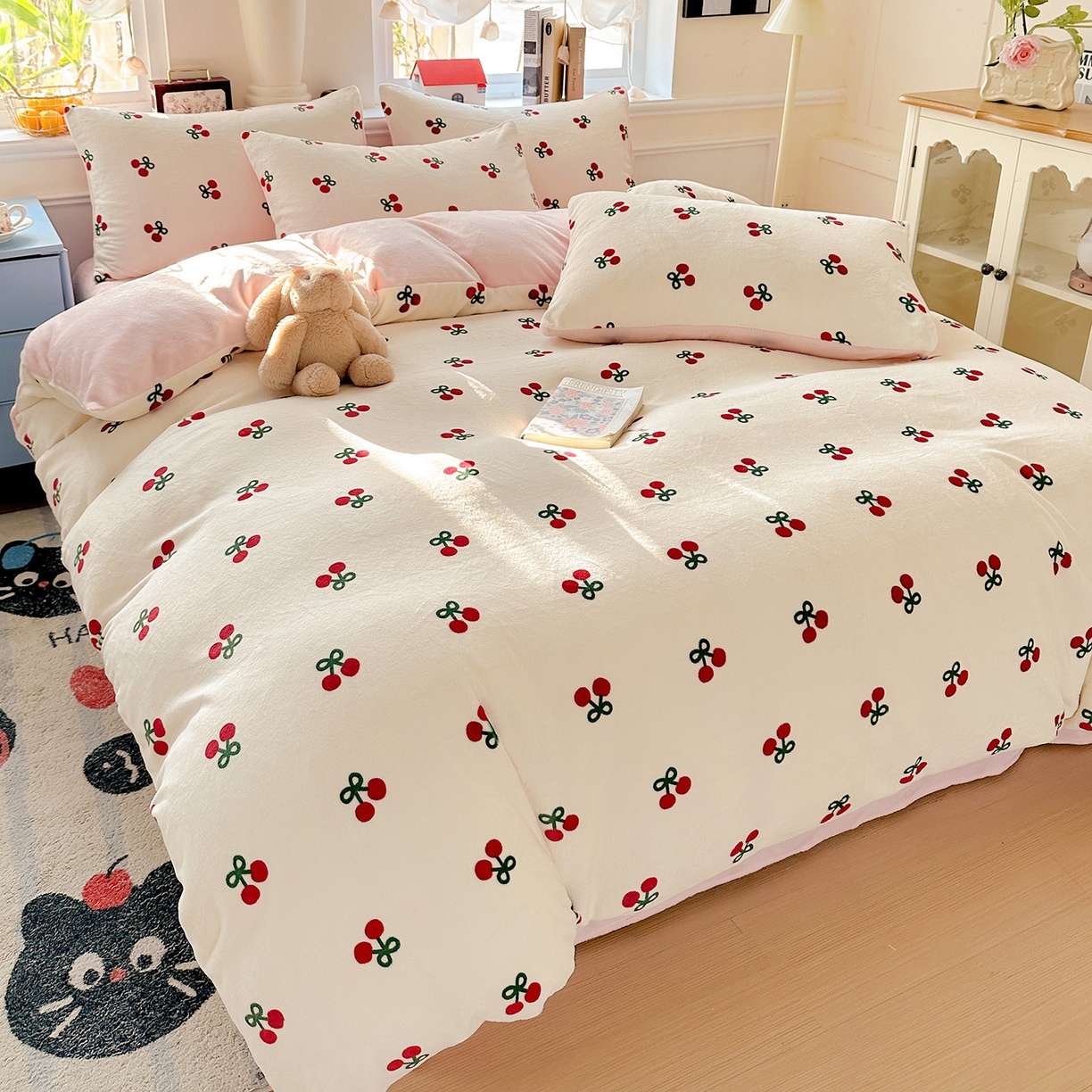 91家纺网 家纺一手货源 找家纺 水木坊 2025新款A加厚牛奶绒印花四件套-含买家秀 一口樱桃