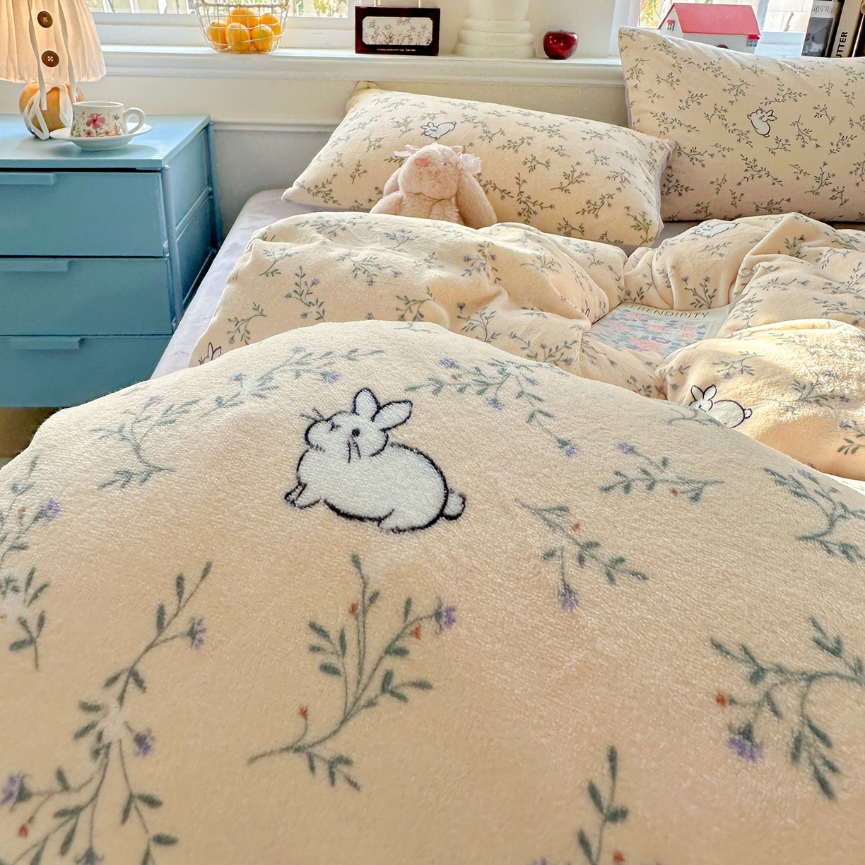 91家纺网 家纺一手货源 找家纺 水木坊 2025新款A加厚牛奶绒印花四件套-含买家秀 枝枝兔