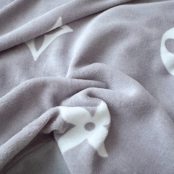 91家纺网 家纺一手货源 找家纺 铠畅 2025新款加厚牛奶绒床盖四件套 时尚之都