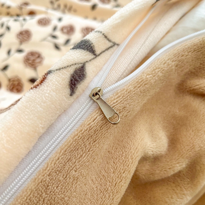 91家纺网 家纺一手货源 找家纺 铠畅 2025新款加厚牛奶绒床盖四件套 玫瑰之恋