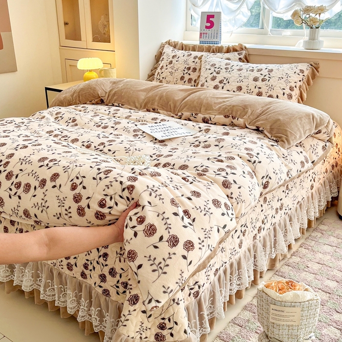 91家纺网 家纺一手货源 找家纺 铠畅 2025新款加厚牛奶绒床盖四件套 玫瑰之恋