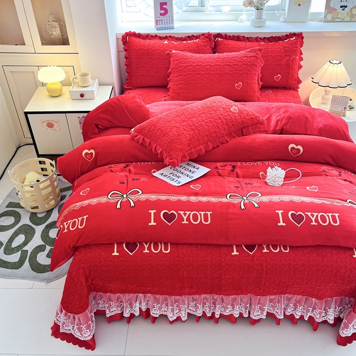 91家纺网 家纺一手货源 找家纺 铠畅 2025新款加厚牛奶绒床盖四件套 心心相恋