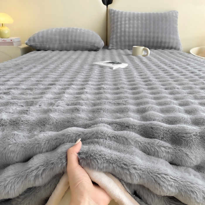 91家纺网 家纺一手货源 找家纺 品乐家纺 2025新款秋冬A类高克重300g泡泡兔绒保暖床单单品床单单件床单 泡泡 星空灰