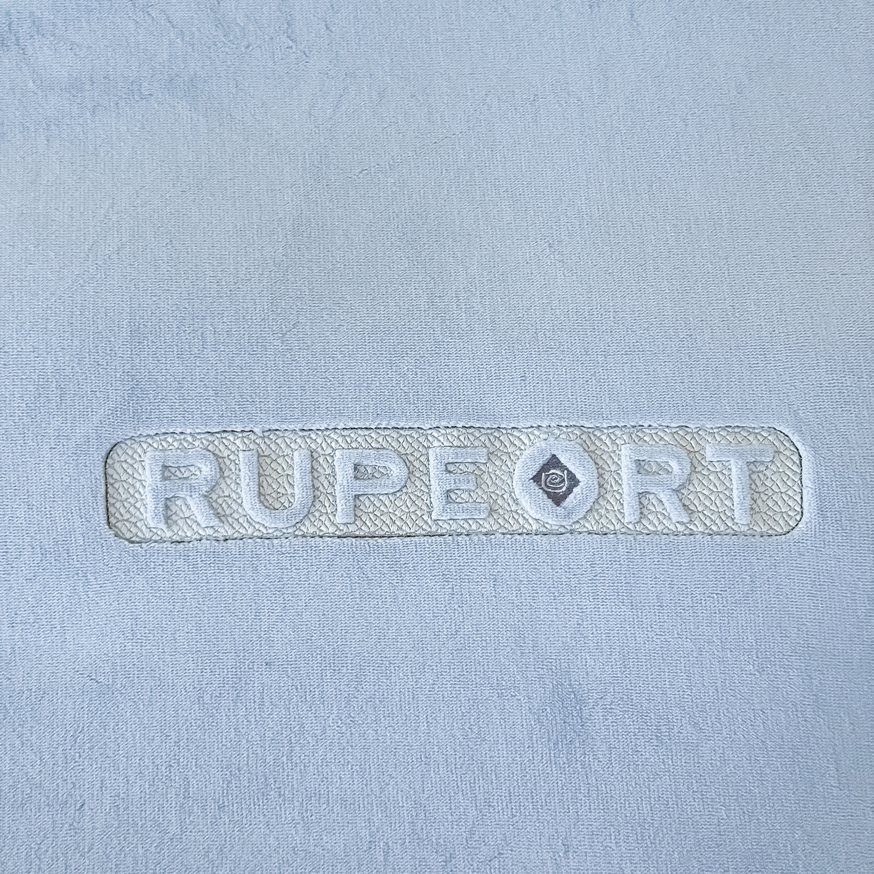 91家纺网 家纺一手货源 找家纺 恋尚羽家纺 2025新款超厚云芙绒宽边牛奶绒四件套 奢华-天空蓝