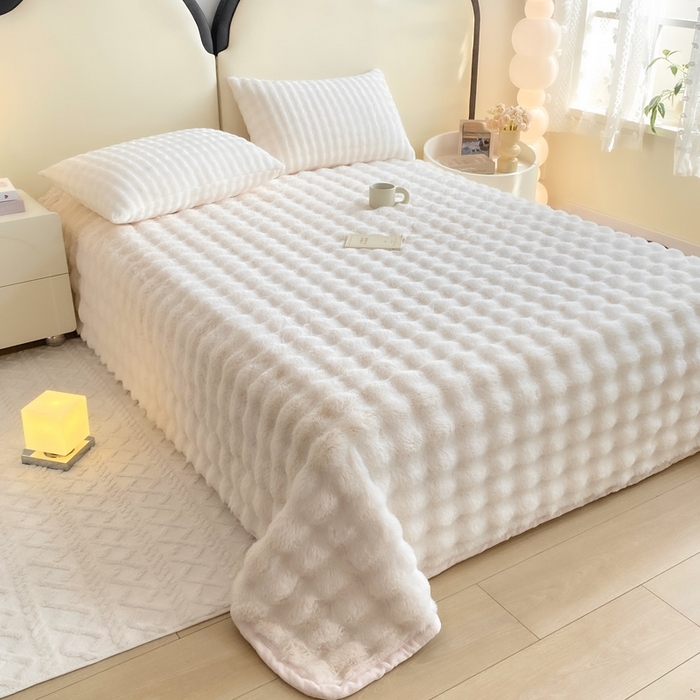 91家纺网 家纺一手货源 找家纺 品乐家纺 2025新款秋冬A类高克重300g泡泡兔绒保暖床单单品床单单件床单 泡泡 优雅白